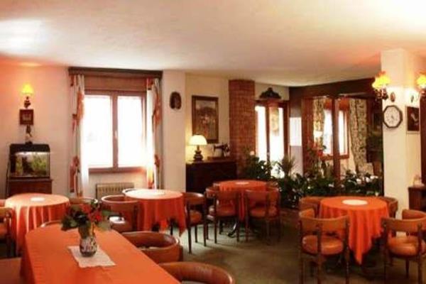 Hotel Meuble Meridiana Valtournenche Exteriör bild